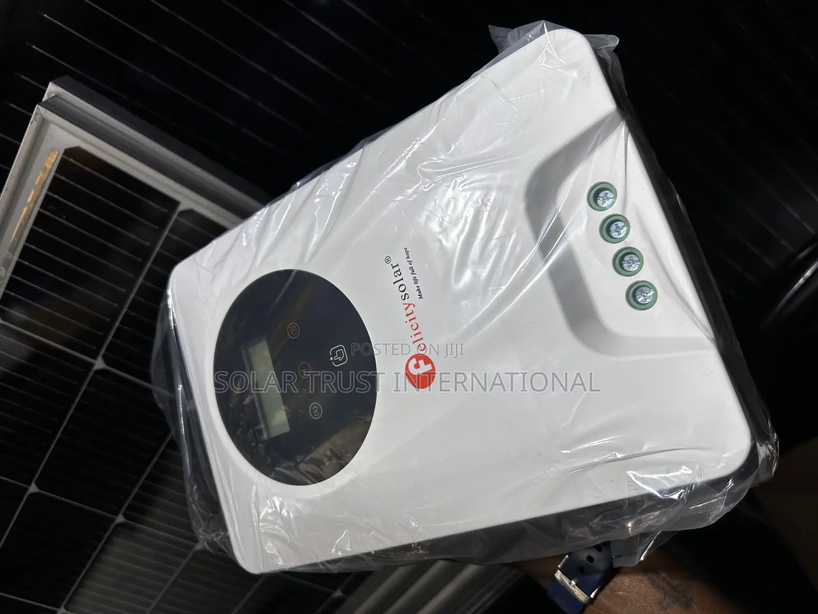 MPPT Charge Controller