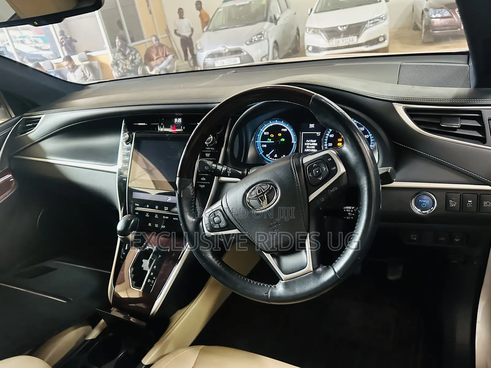 Toyota Harrier 2.5 Hybrid 4WD 2016 Silver