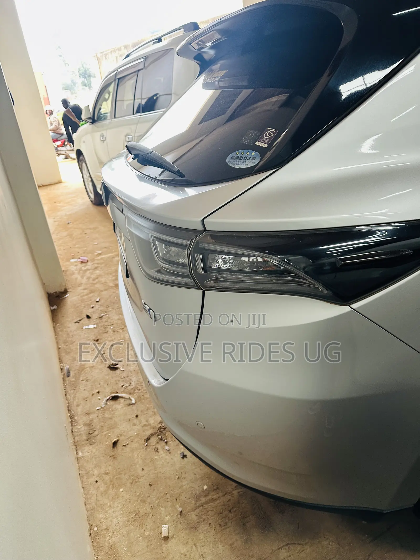 Toyota Harrier 2.5 Hybrid 4WD 2016 Silver