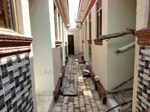 1bdrm Chalet in Mukono Bugujju for rent