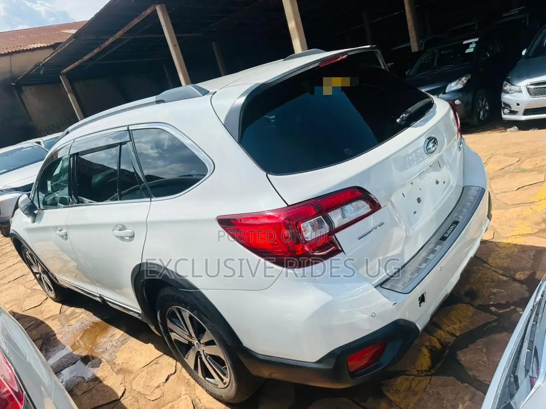 Subaru Outback 2017 White