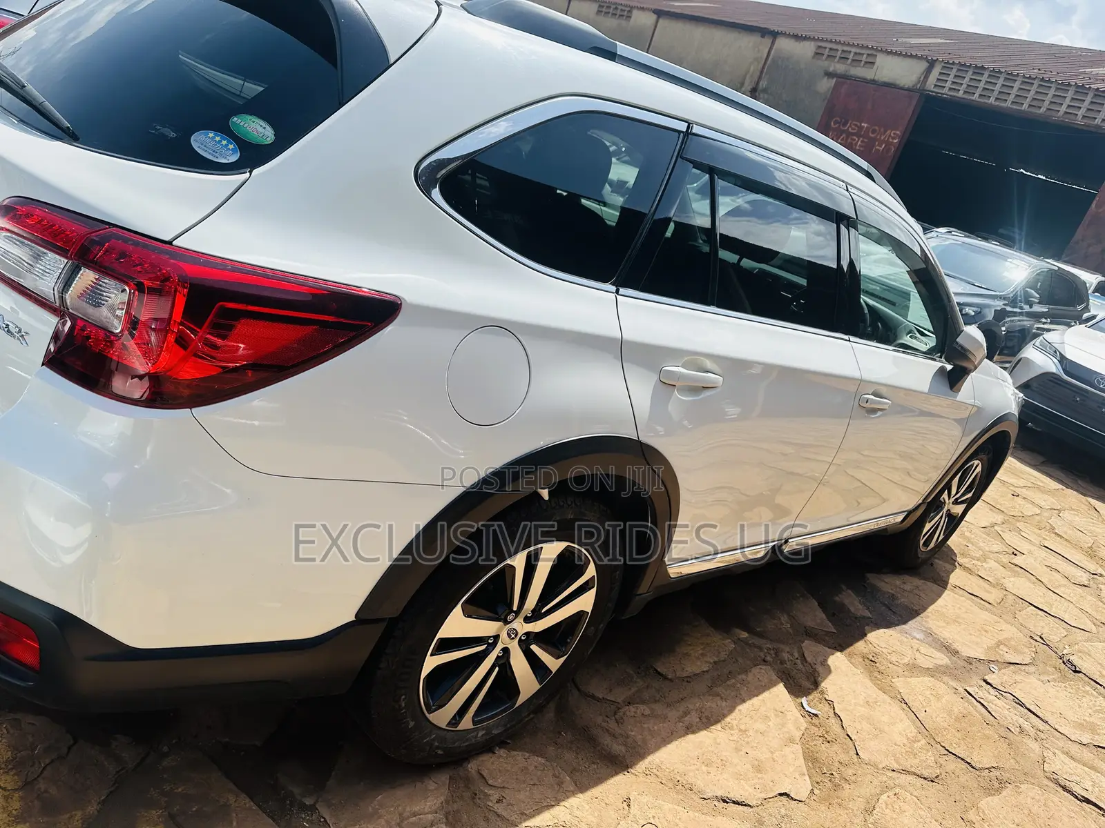 Subaru Outback 2017 White
