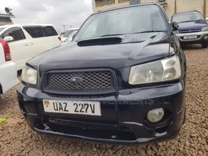 Photo - Subaru Forester 2.5 XS Premium 2004 Black