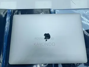 Laptop Apple MacBook Pro 2017 16GB Intel Core I7 SSD 1T