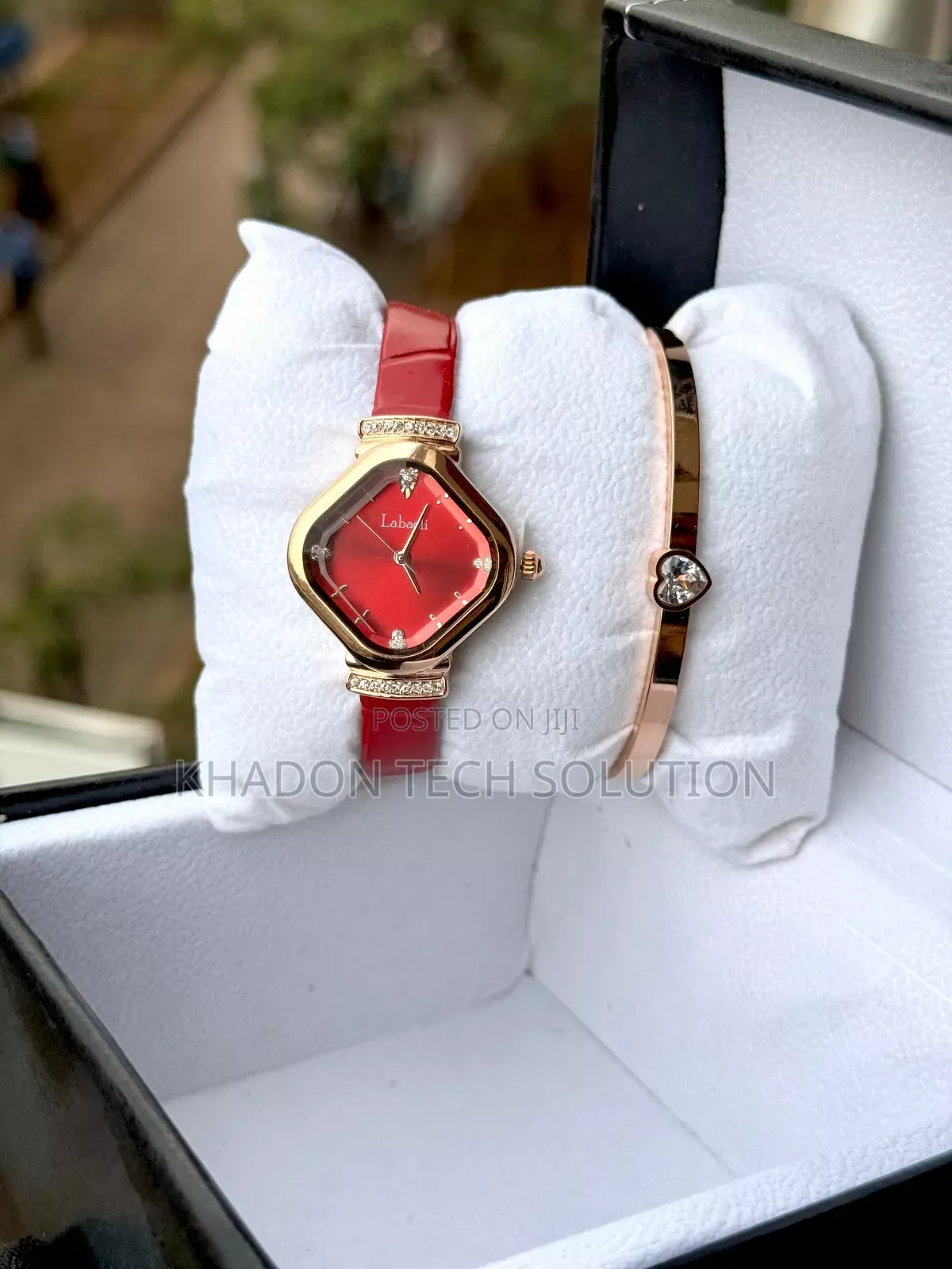 Labaoli Ladies Leather Watch in Different Unique Colors