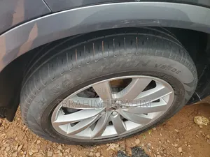 Volvo XC90 2017 Gray