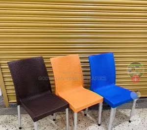 Photo - Arimless Garden Chairs Plastic