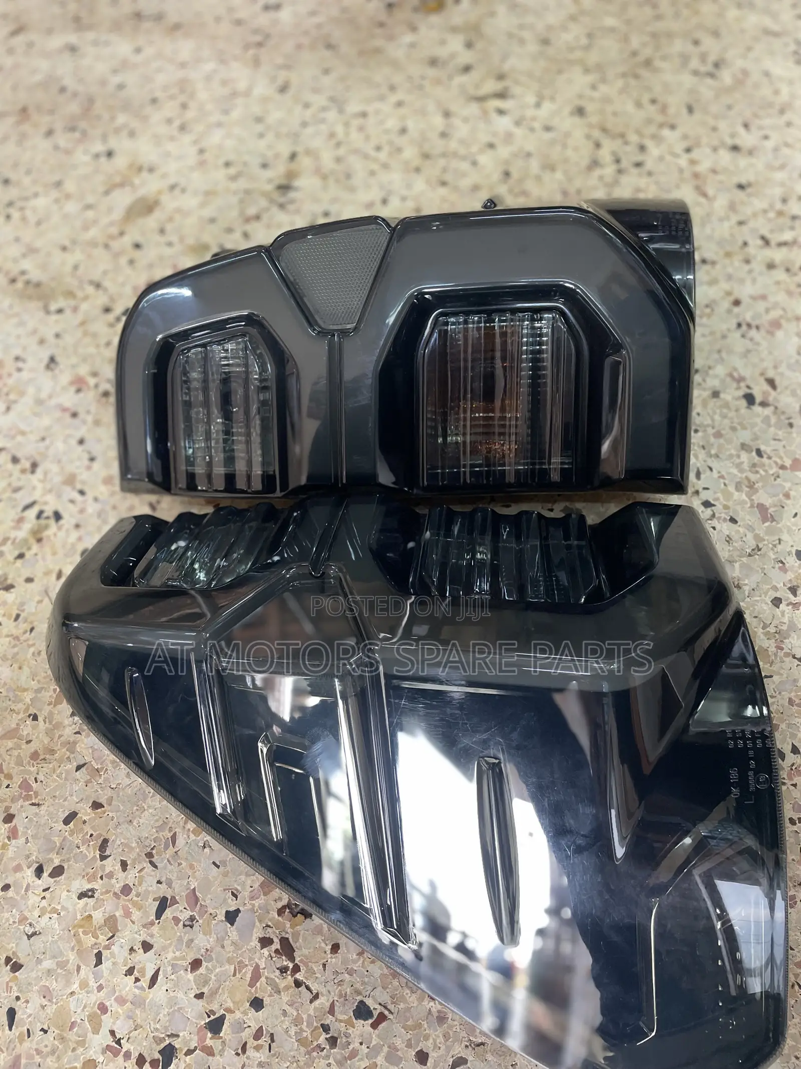 Revo Back Lights in Back Color