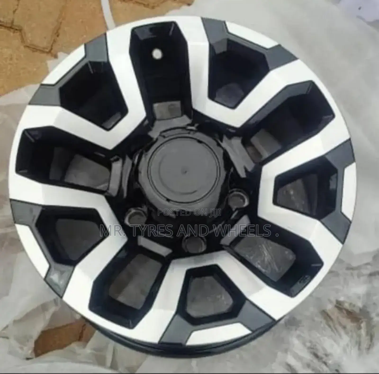 R16 Hardtop in Black and Silver 5 Holes. We Do Deliver.
