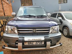 Photo - Toyota Land Cruiser Prado 2001 Blue