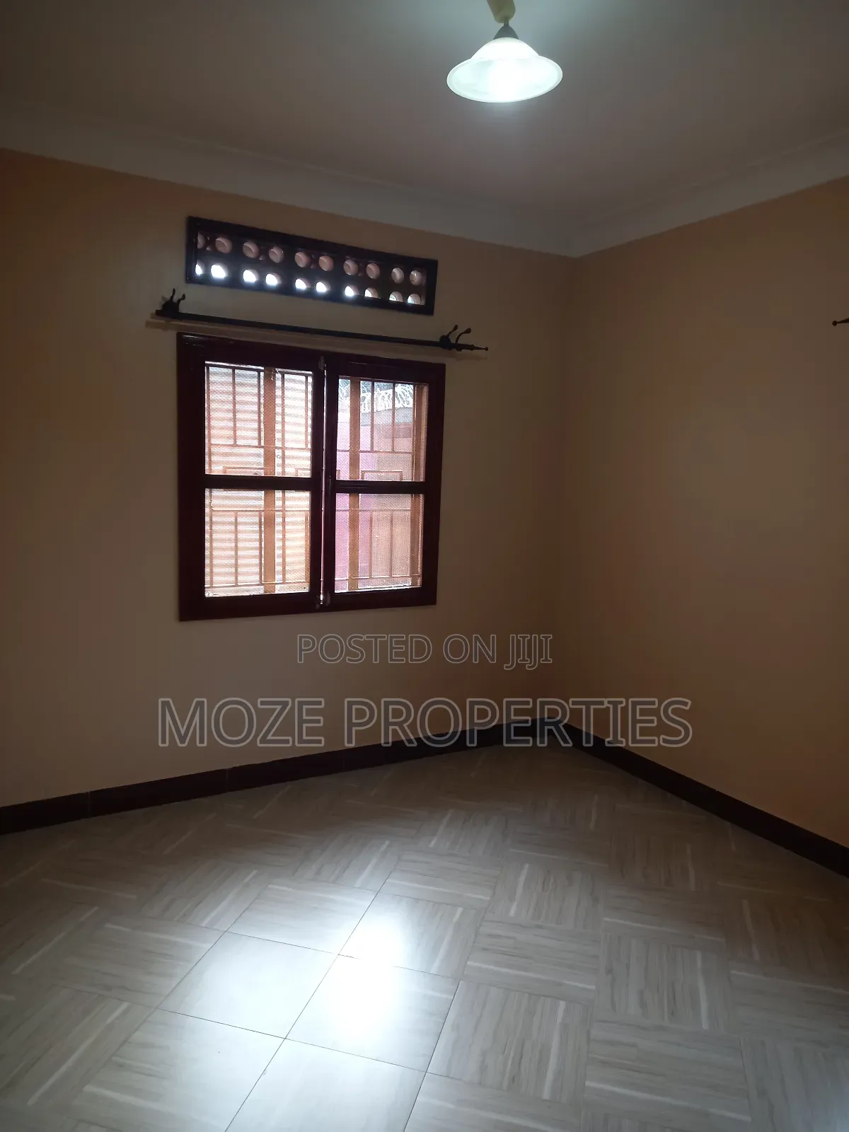 3bdrm Bungalow in Kyaliwajala, Central Division for rent
