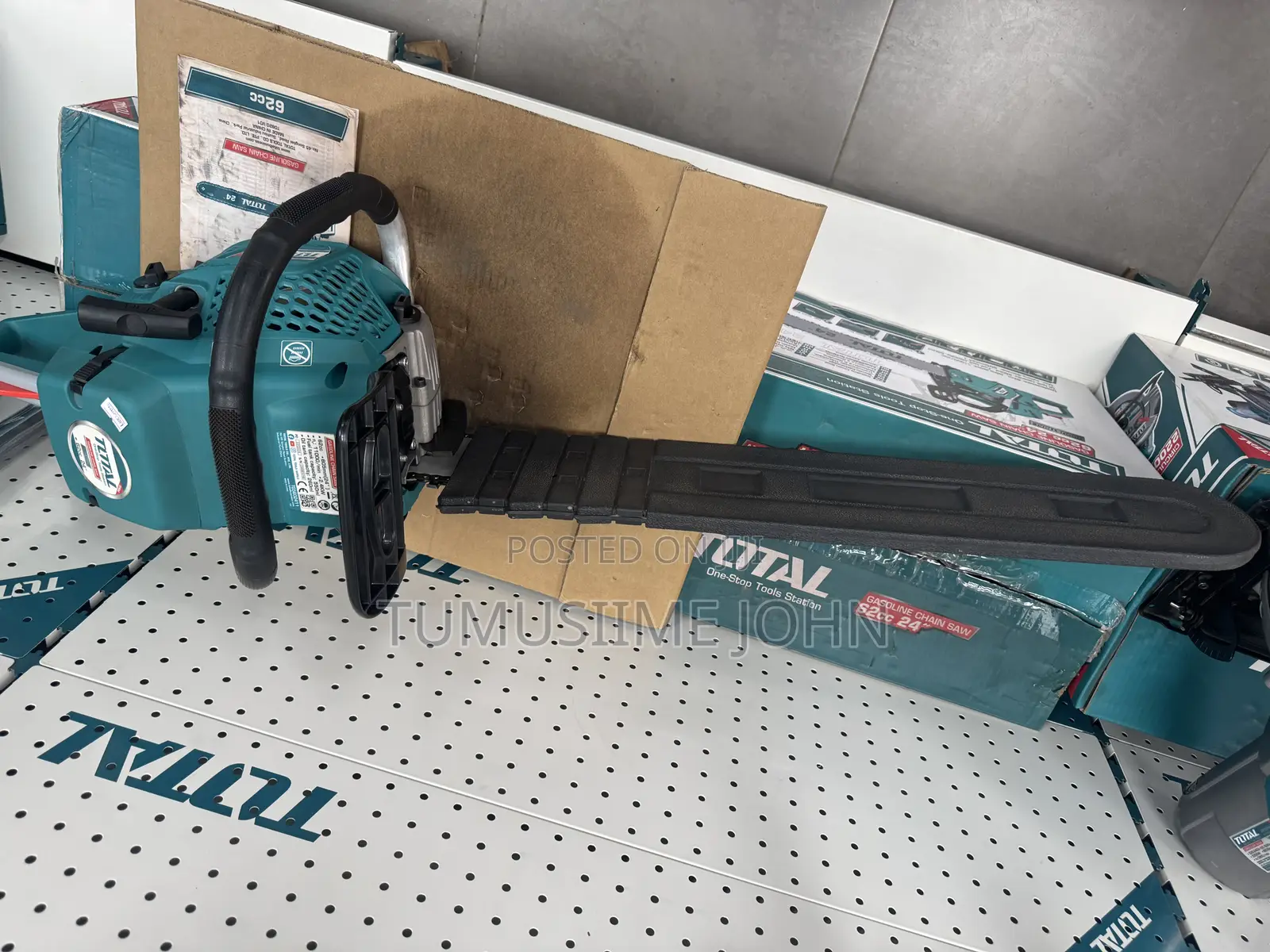 Chain Saw Machine