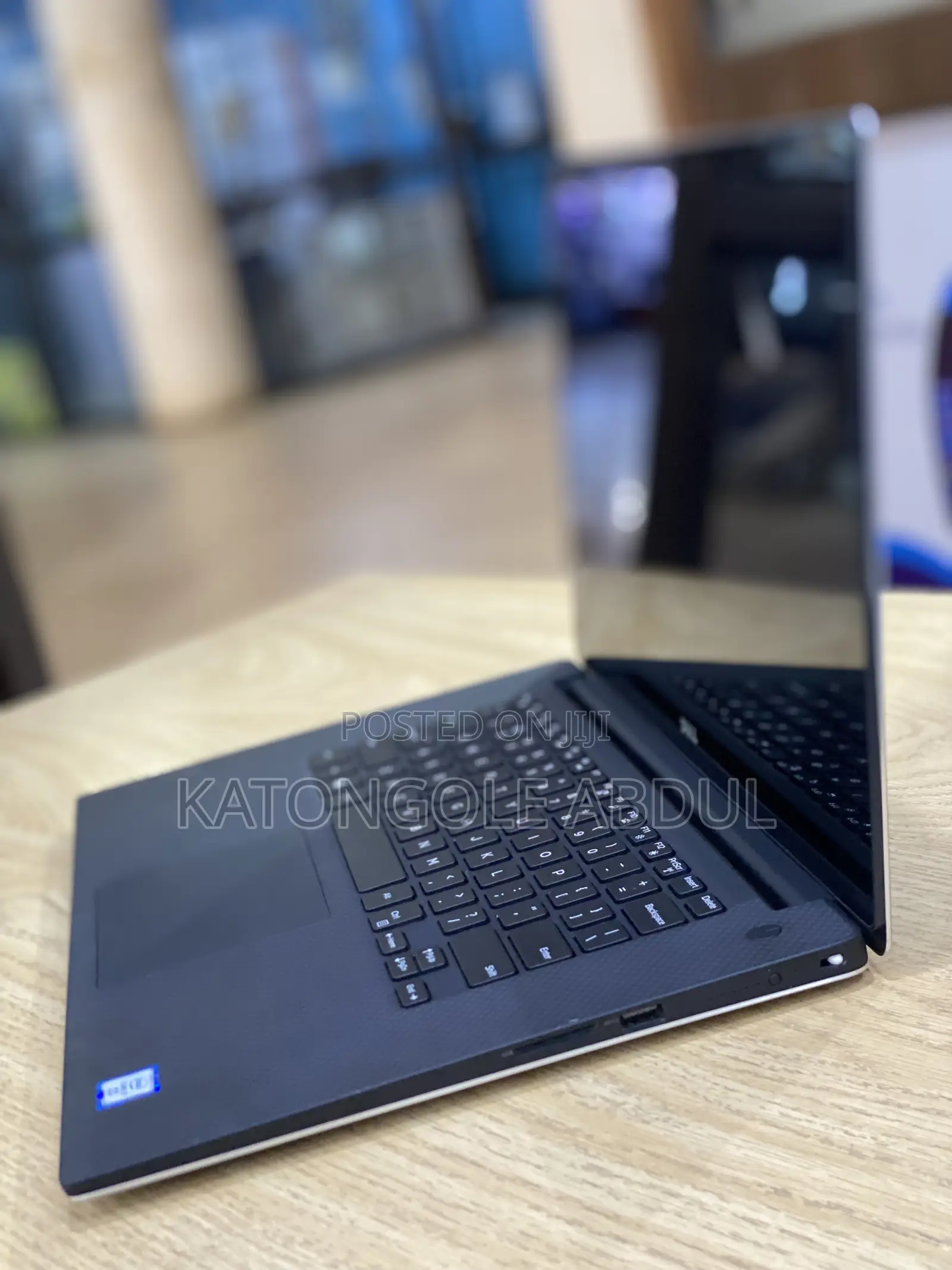 New Laptop Dell Precision 15 5510 16GB Intel Core I7 SSD 512GB