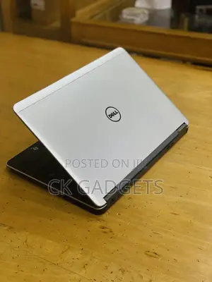 Photo - Laptop Dell Latitude E7240 8GB Intel Core I5 SSD 256GB