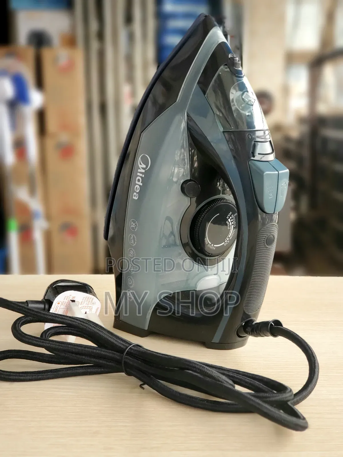Electric Steam Iron (Midea)