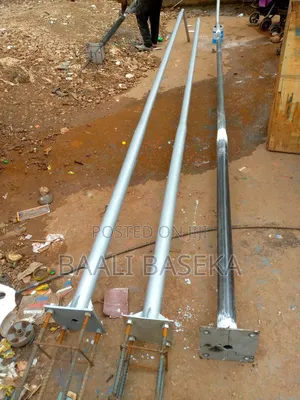 Long Lasting Street Light Poles/Camera Poles