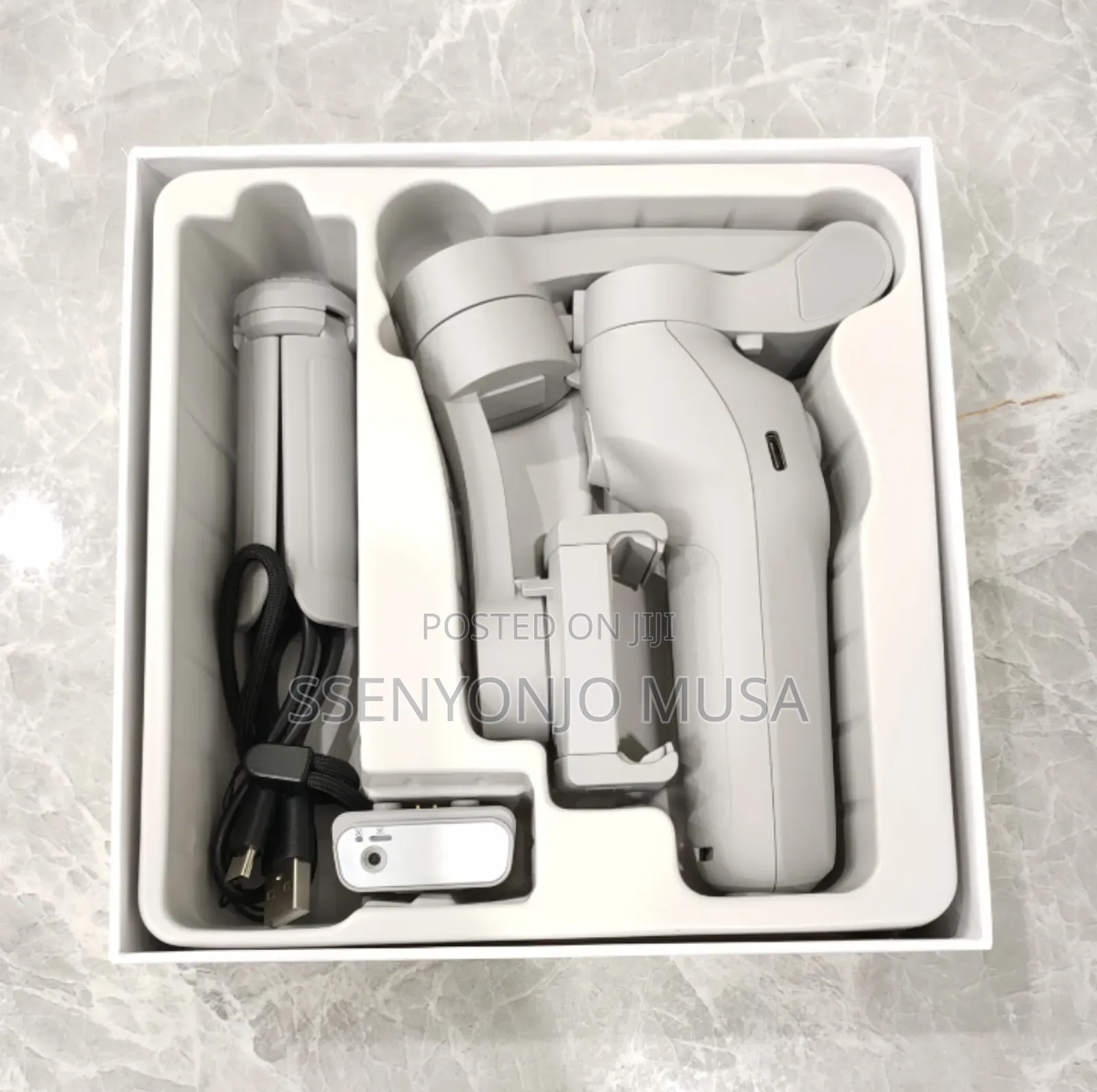 L7c Pro Plus 3-Axis Gimbal Stabilizer With Face Tracking Ai