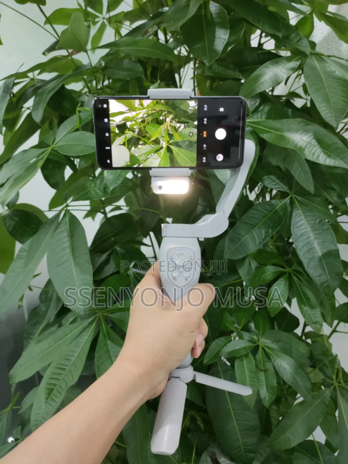 L7c Pro Plus 3-Axis Gimbal Stabilizer With Face Tracking Ai