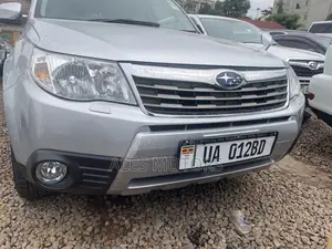 Photo - Subaru Forester 2011 Silver