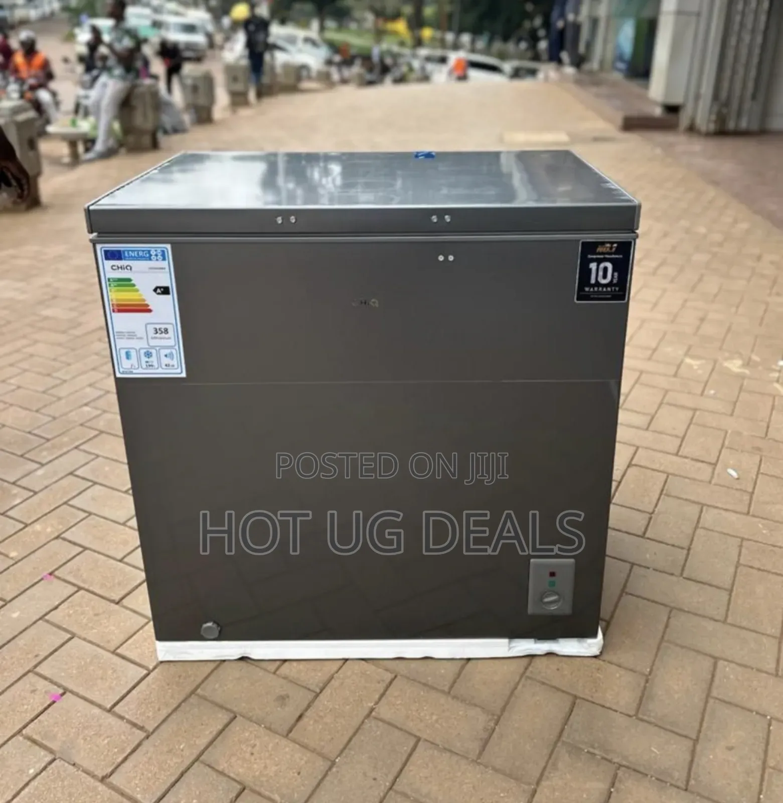 Chiq 260 Litres Chest Freezer For Business  - Grey