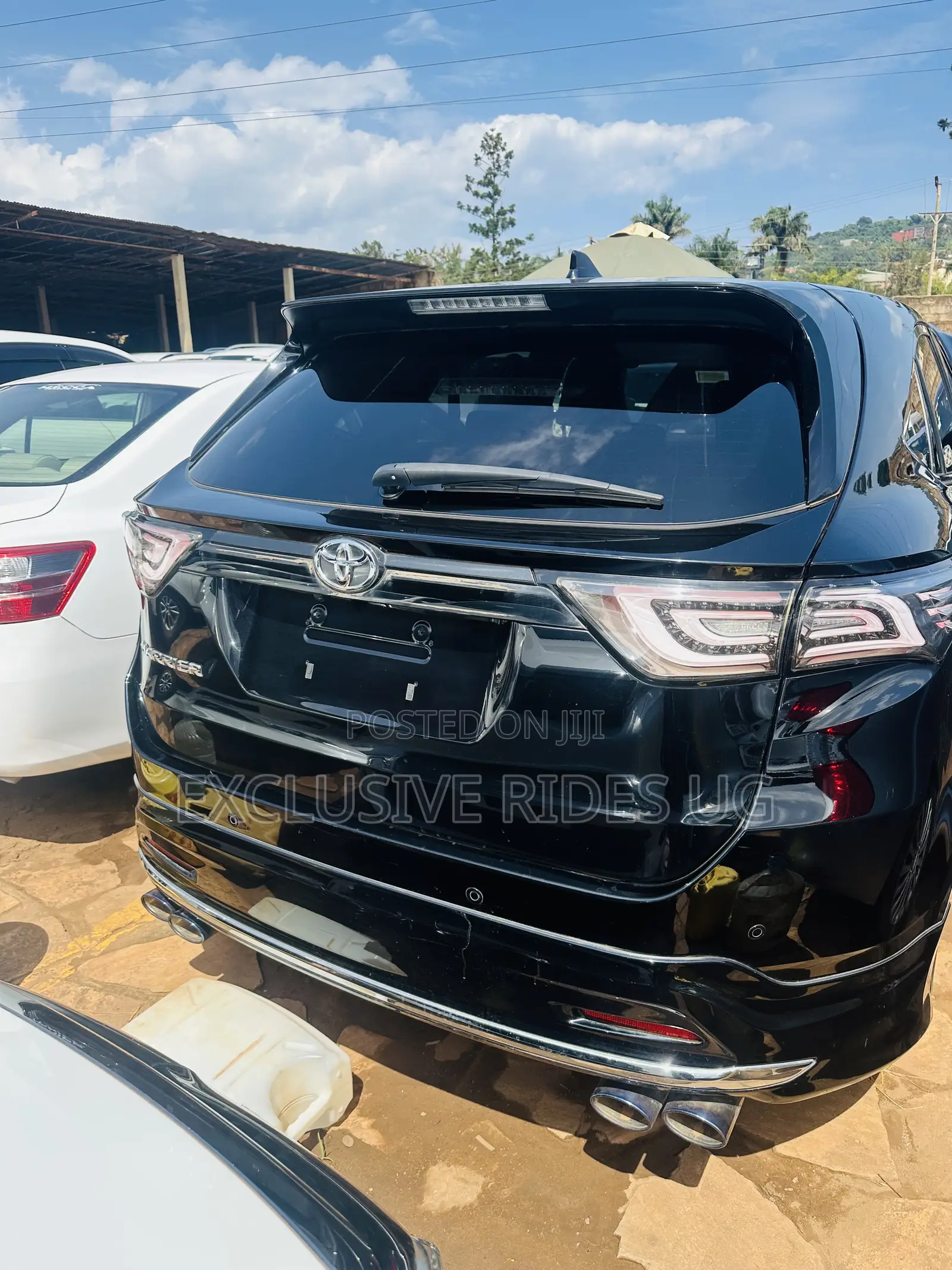 Toyota Harrier 2.0 2016 Black