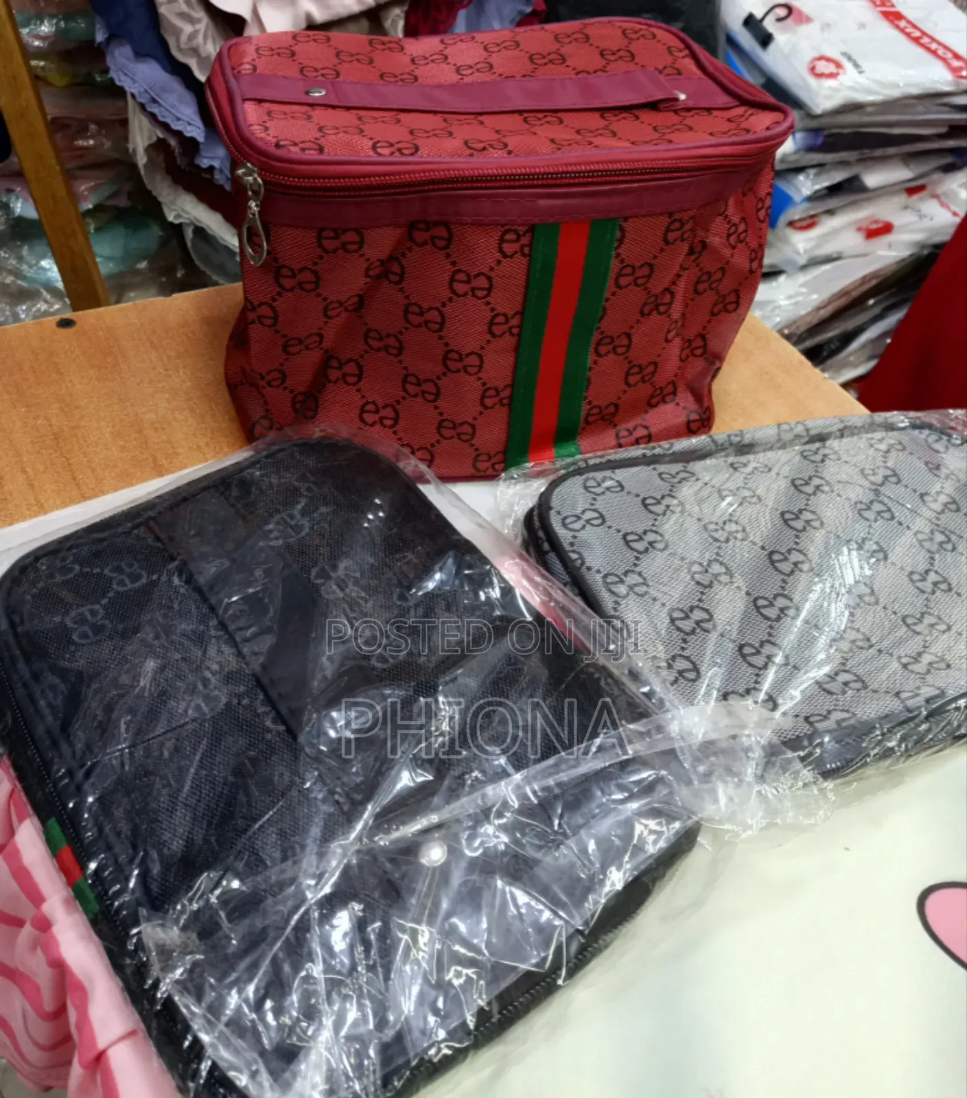 Varsace Toilet Bags