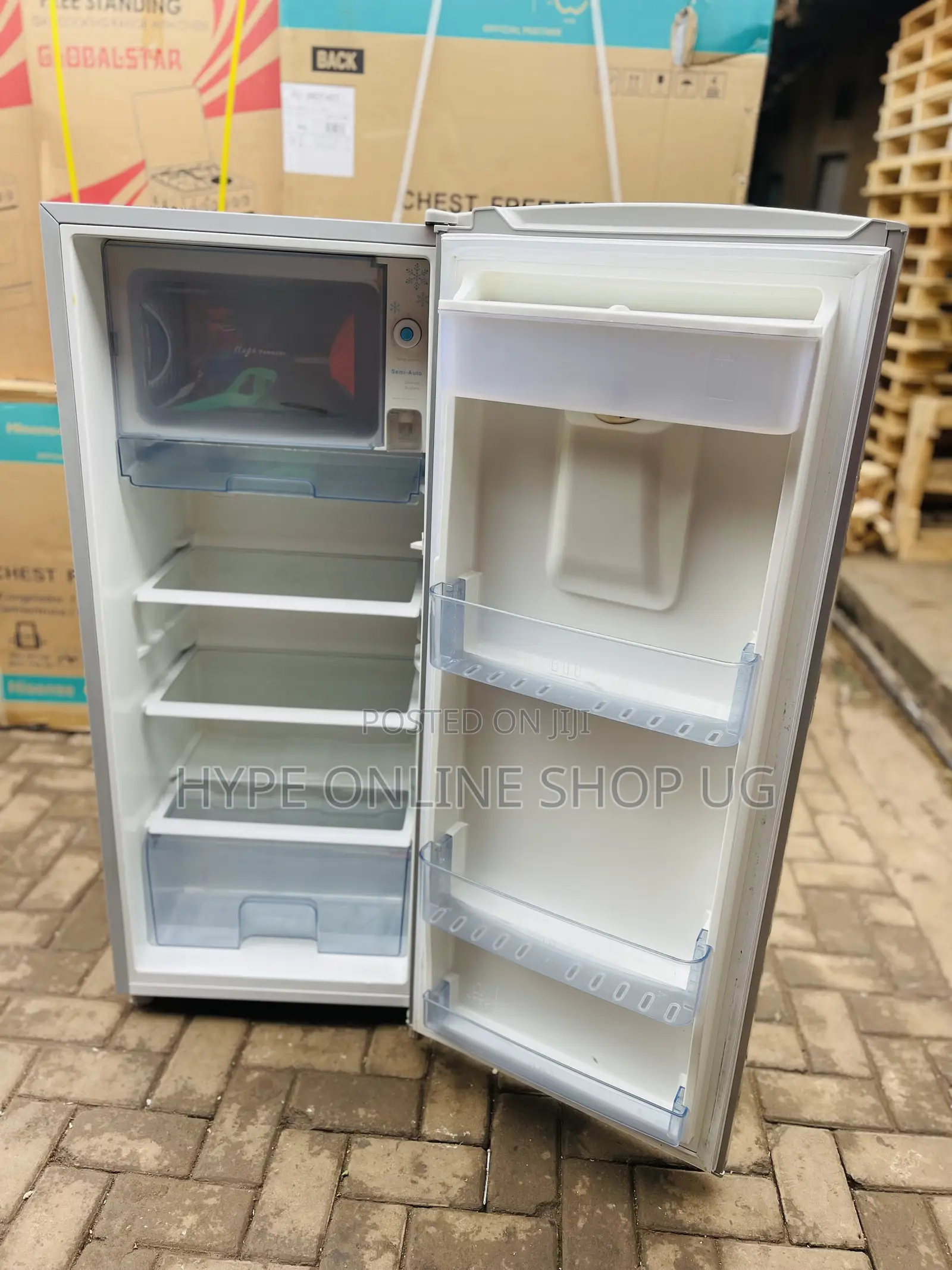 229l Hisense Fridge With a Dispenser