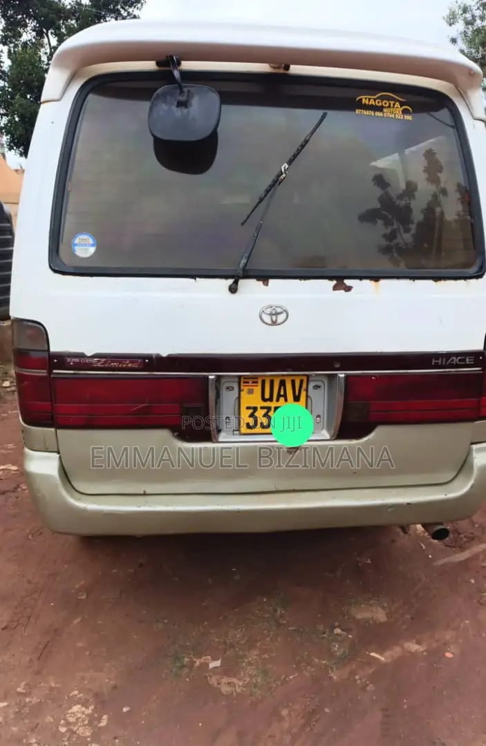 6bdrm Block of Flats in Kansanga Gaba Road, Central Division for sale