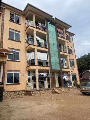 6bdrm Block of Flats in Kansanga Gaba Road, Central Division for sale