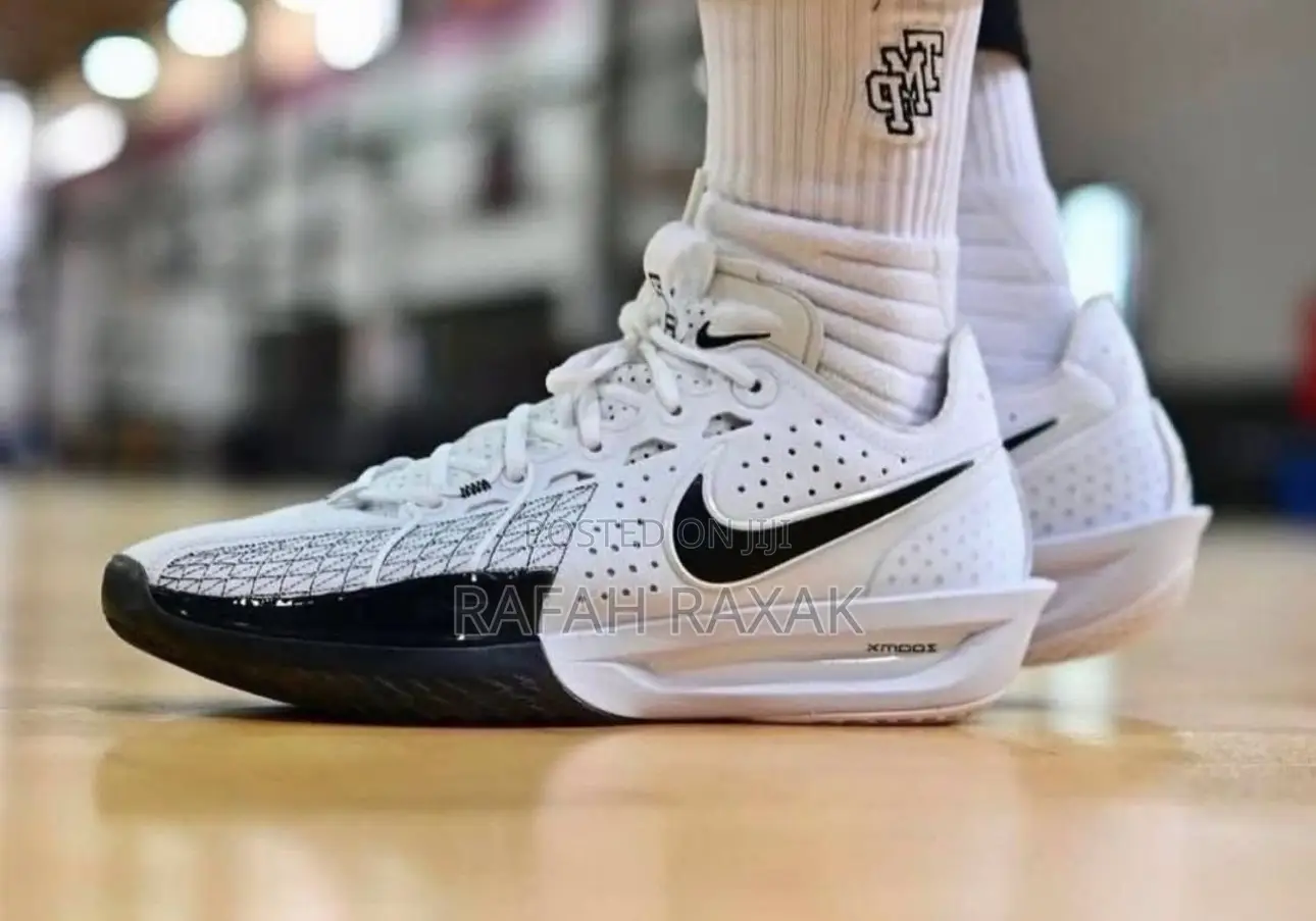 Original White/Black Nike Zoom G-t Cut 3 Basketball Sneakers