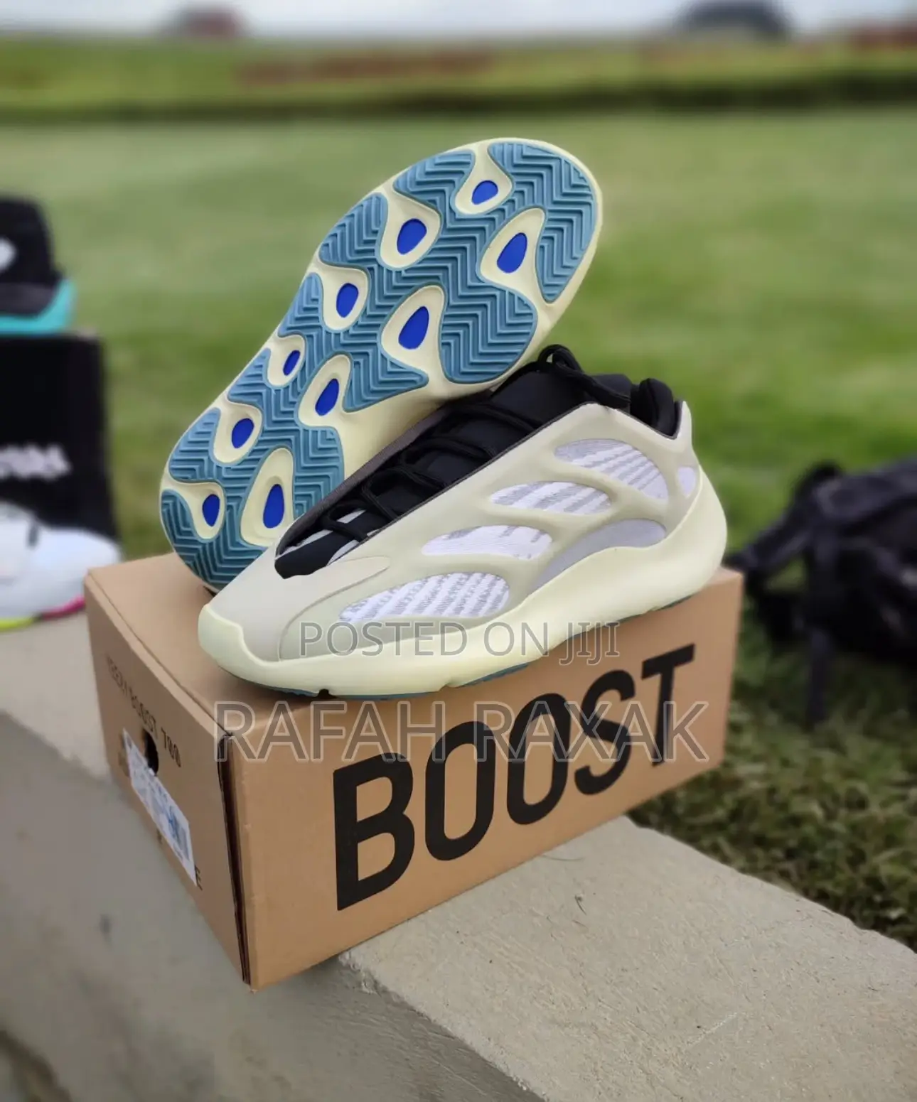 Original Adidas Yeezy Boost 700 V3 Azael Sneakers