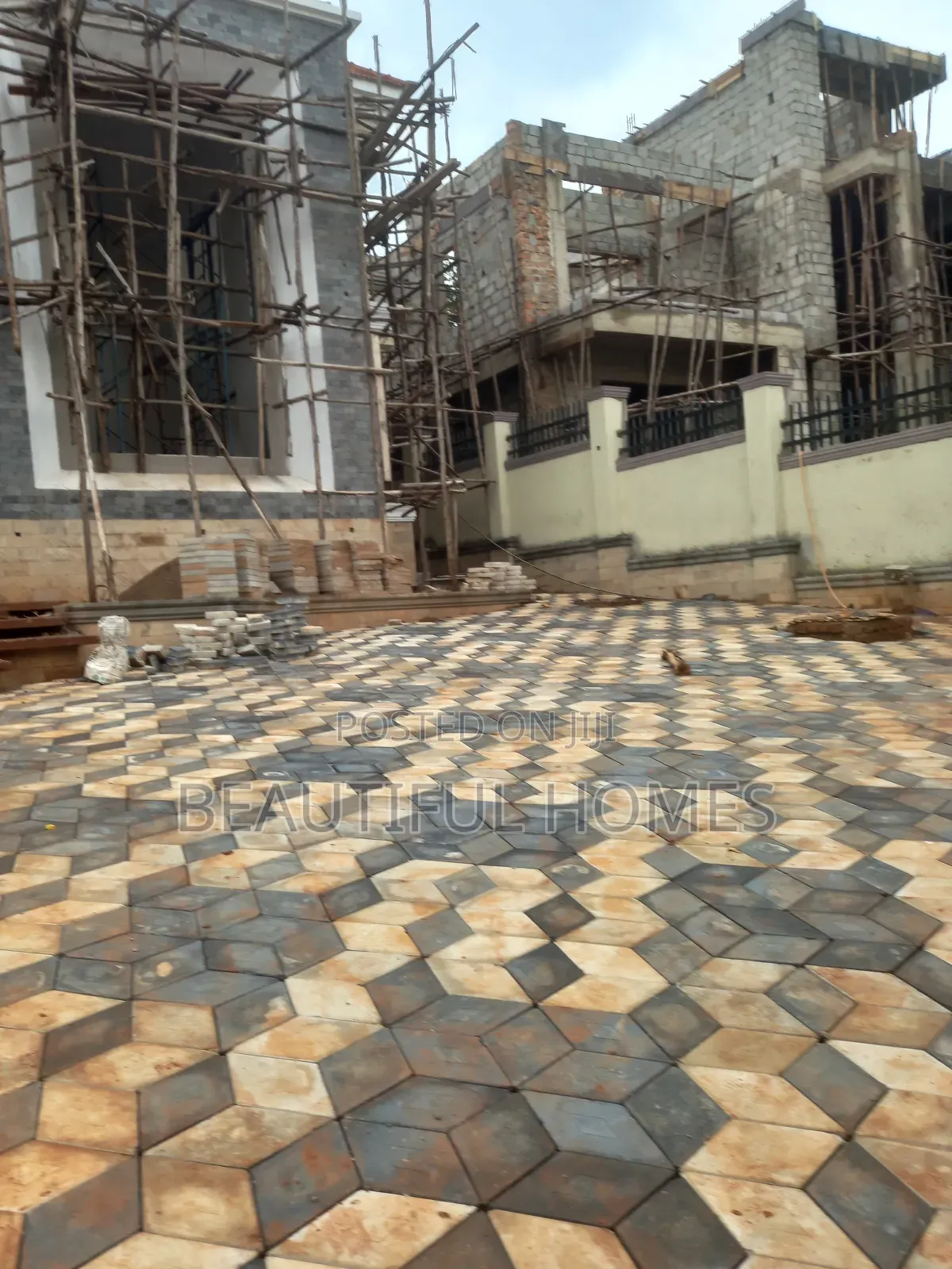 Furnished 6bdrm Mansion in Ntinda, Central Division for sale