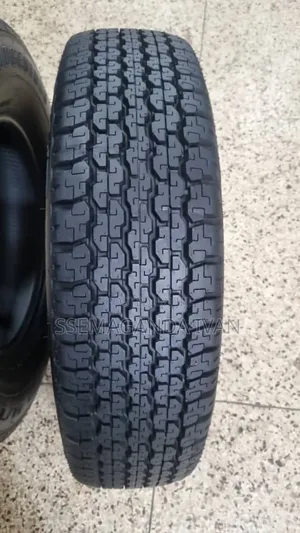 Photo - 205r16c Two Weeks Driven Bridgestone Made in Japan