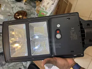 100watts Solar Streetlight