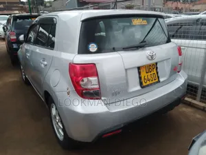 Toyota IST 2008 Silver