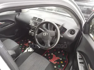 Toyota IST 2008 Silver