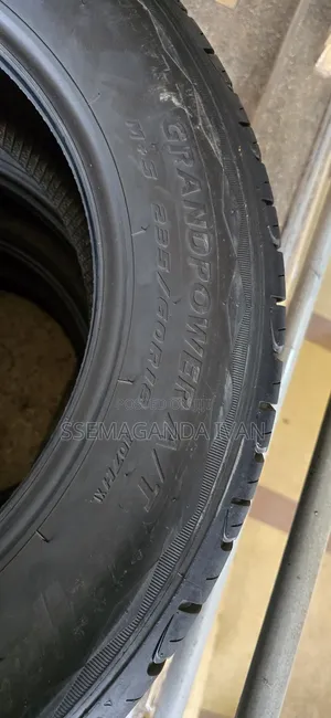 235/60r18 a/T Used Tyre