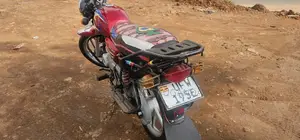 Bajaj Boxer 125 2024 Red