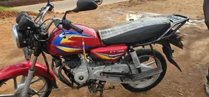 Bajaj Boxer 125 2024 Red