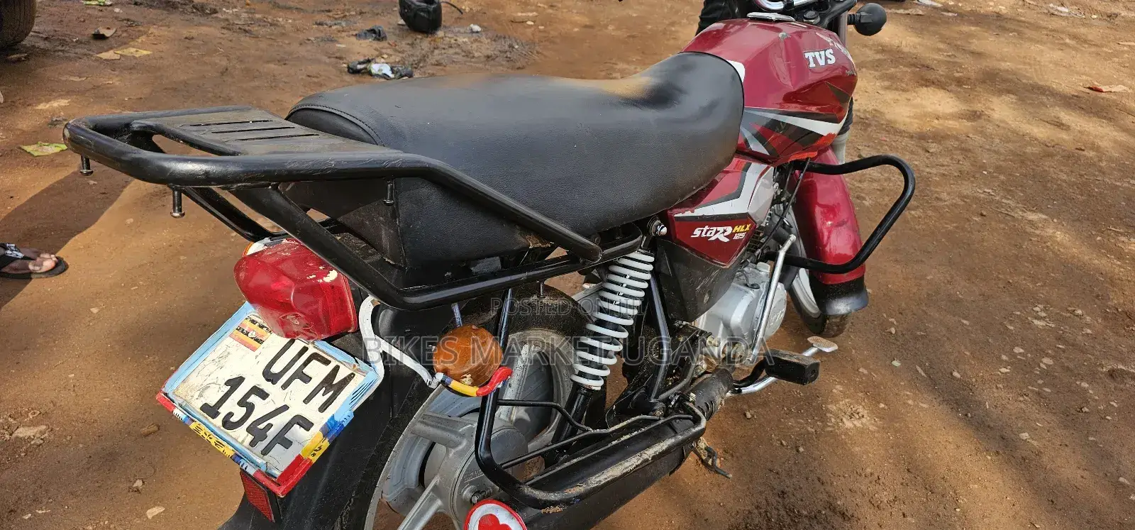TVS HLX 125 2023 Red