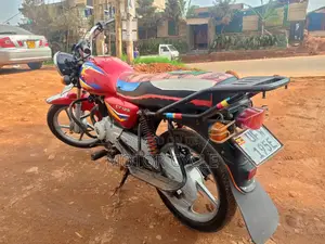 Bajaj Boxer X125 2023 Red