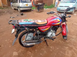 Bajaj Boxer X125 2023 Red