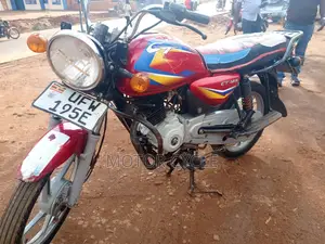 Bajaj Boxer X125 2023 Red