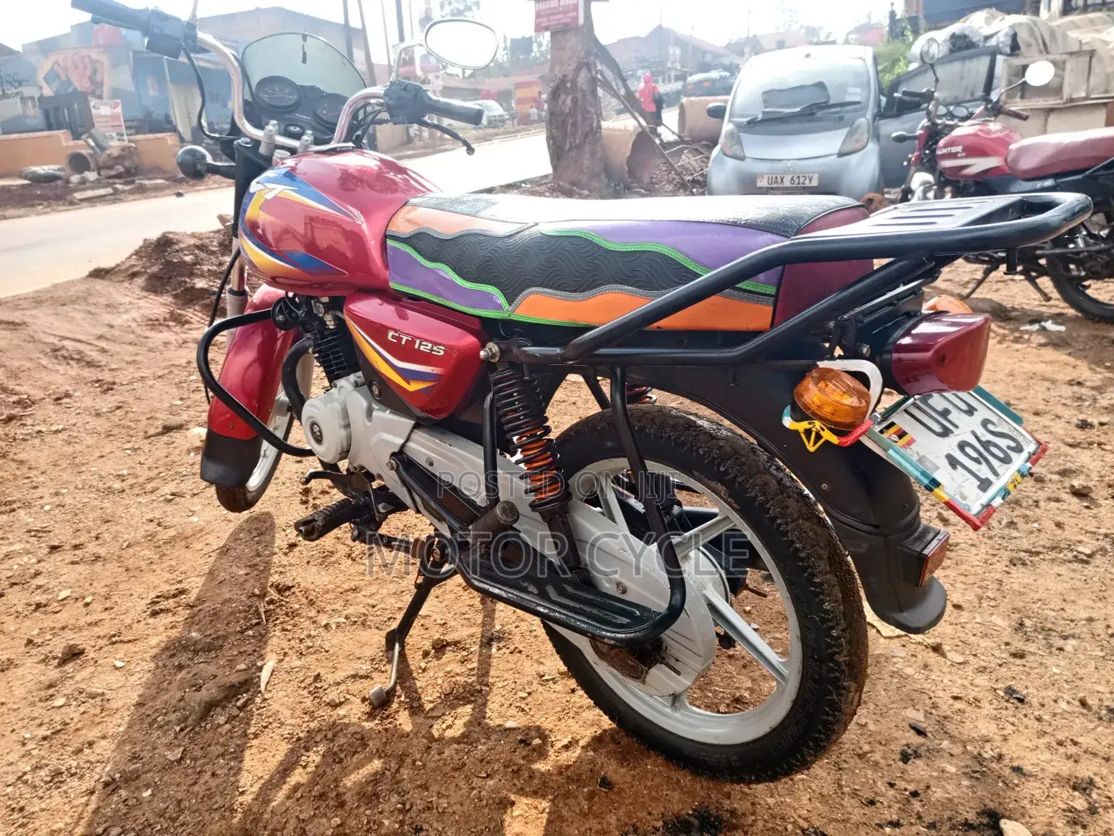 Bajaj Boxer X125 2023 Red