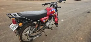 Bajaj Boxer 125 2025 Red
