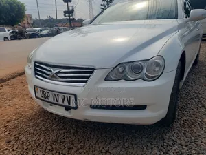 Photo - Toyota Mark X 2.5 AWD 2008 White