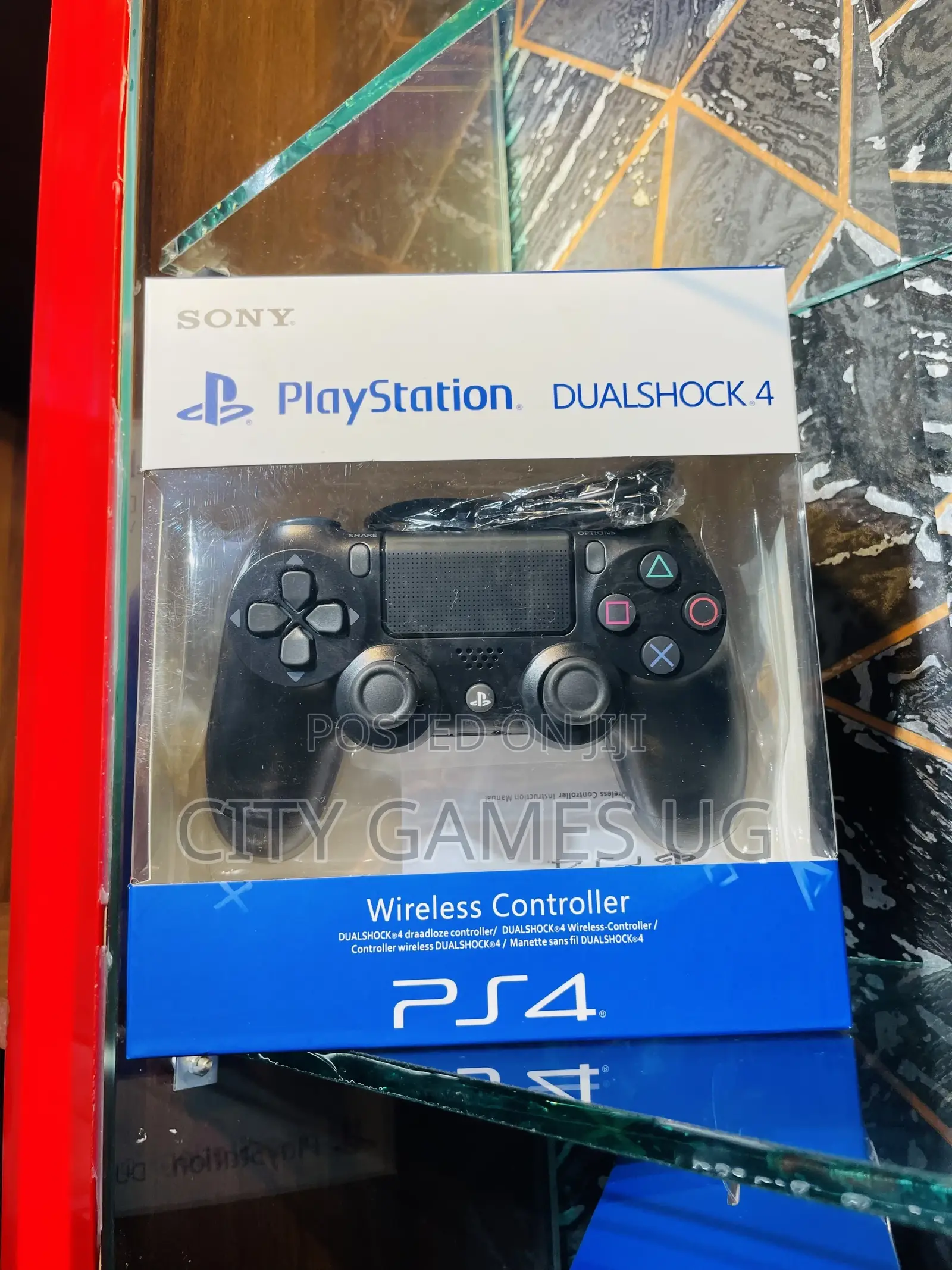 Playstation 4 Controller/Gaming Pad/ Black