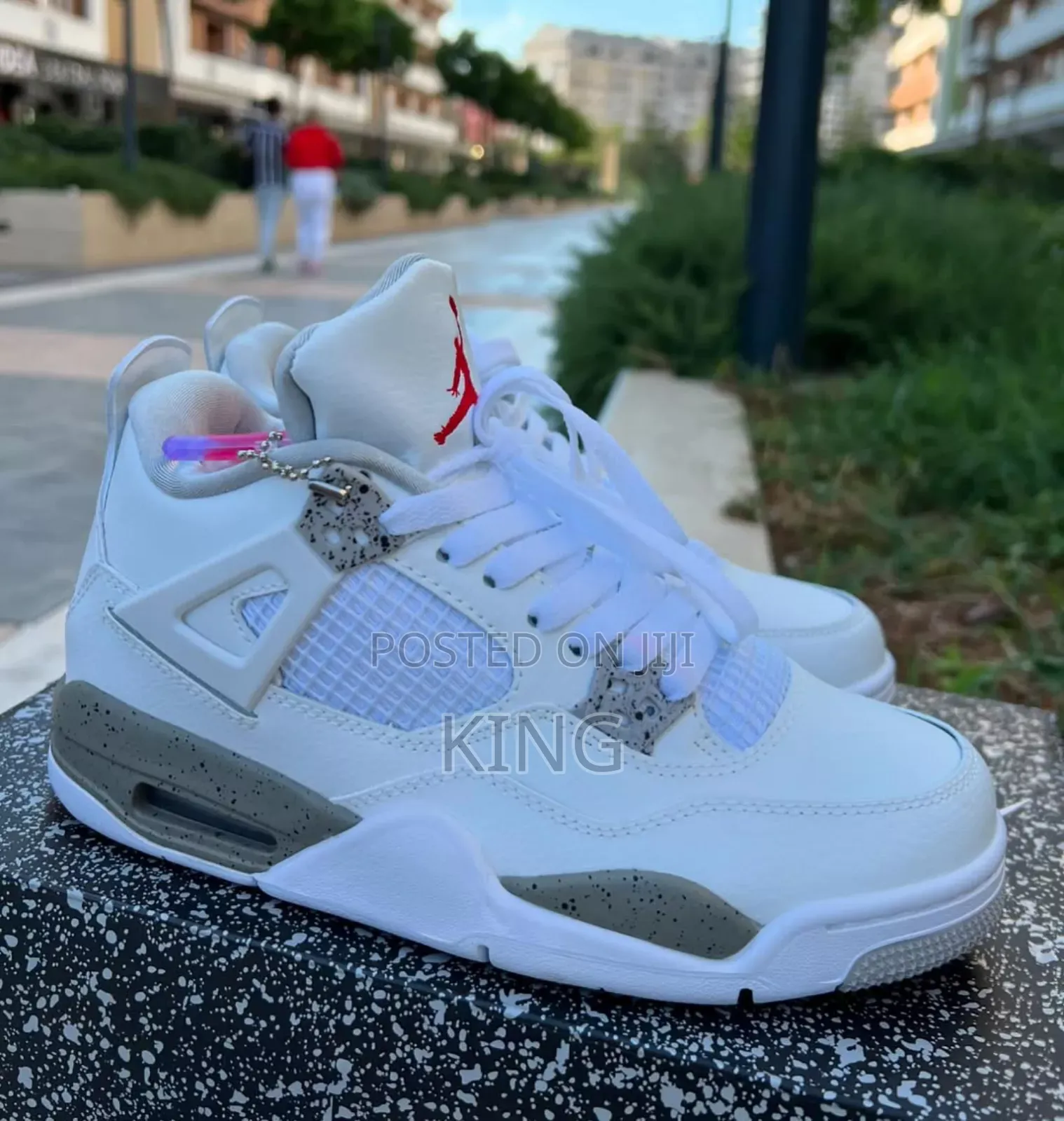 White Oreo Jordan 4s