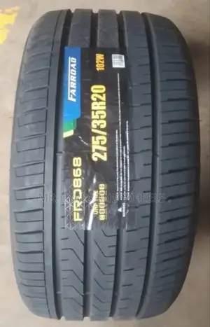 275 35 R20 Farroad Safe Tires on the Road.