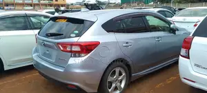 Photo - Subaru Impreza 2.0i AWD Hatchback 2016 Silver